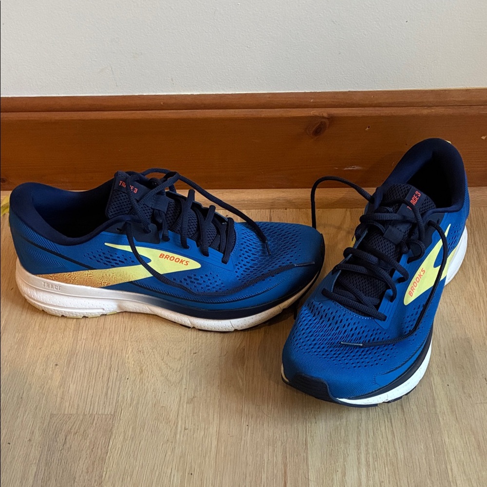 Brooks Men's Trace 3 running shoes size 12